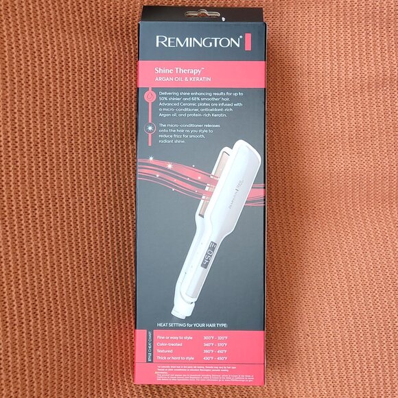 Remington Shine Therapy flat iron - Picture 2 of 3